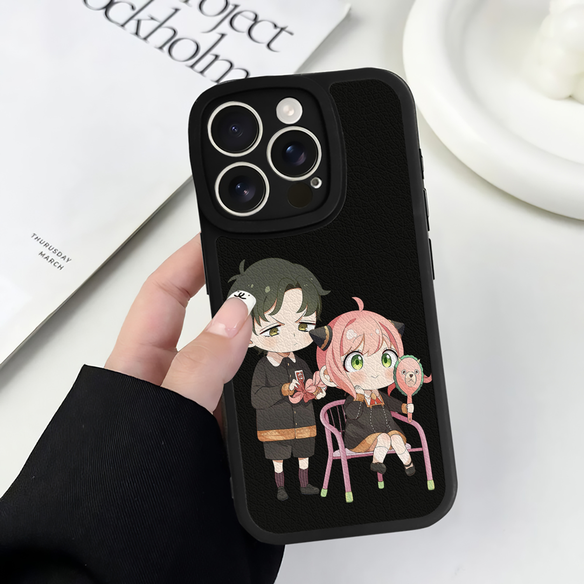 （画像用） SPY×FAMILY间谍家家酒 【iPhone 16シリーズ対応】シリコンスマホケース（レザー調） 材質：シリコン